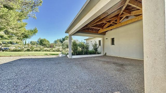 Royere-1728648596_1728652724_52745_8aabfd2