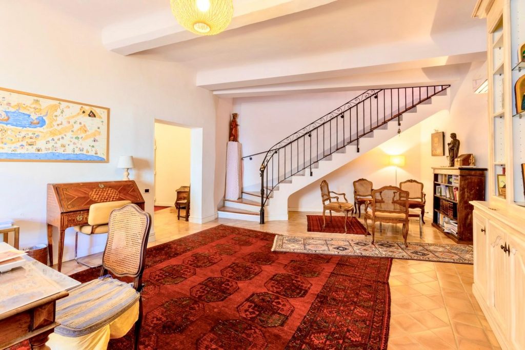 PHOTO-2025-11-10-12-48-18 10