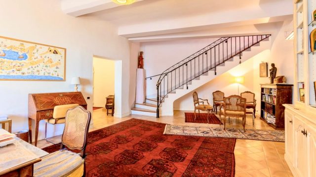 PHOTO-2025-11-10-12-48-18 10